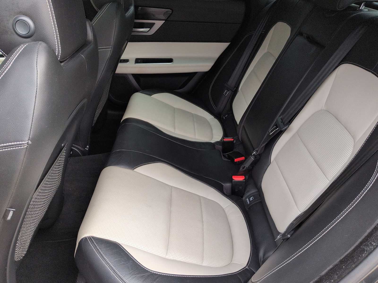 Thumbnail: 2016 Jaguar XF - 19