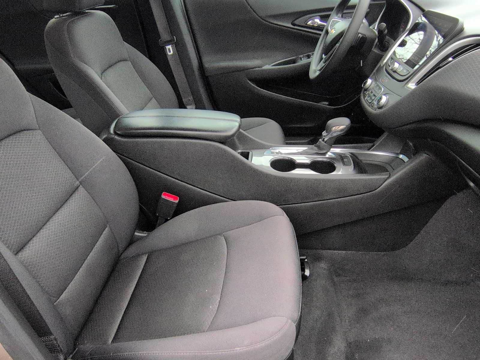 Thumbnail: 2023 Chevrolet Malibu - 28