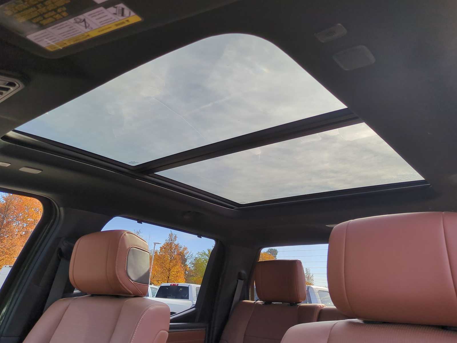 Thumbnail: 2022 Toyota Tundra - 19