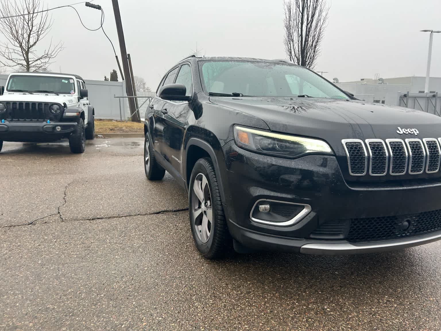 Thumbnail: 2021 Jeep Cherokee - 8