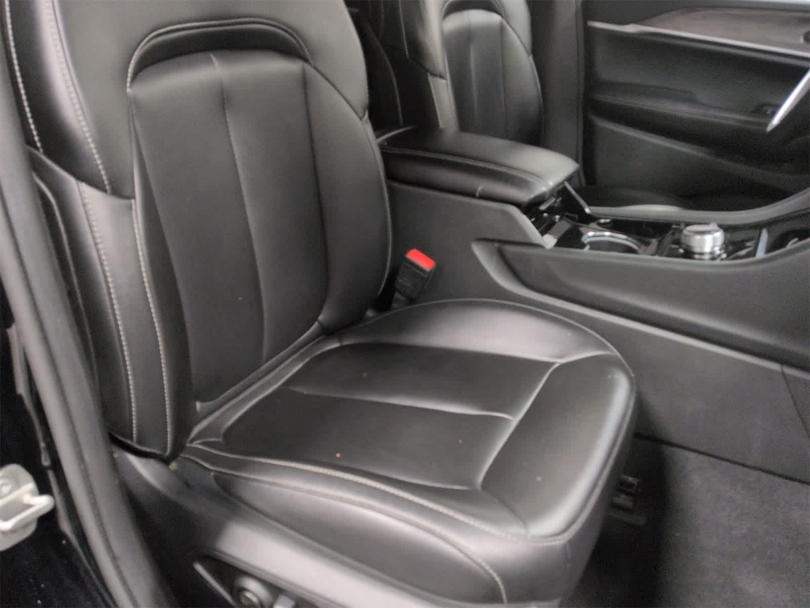 Thumbnail: 2023 Jeep Grand Cherokee - 22