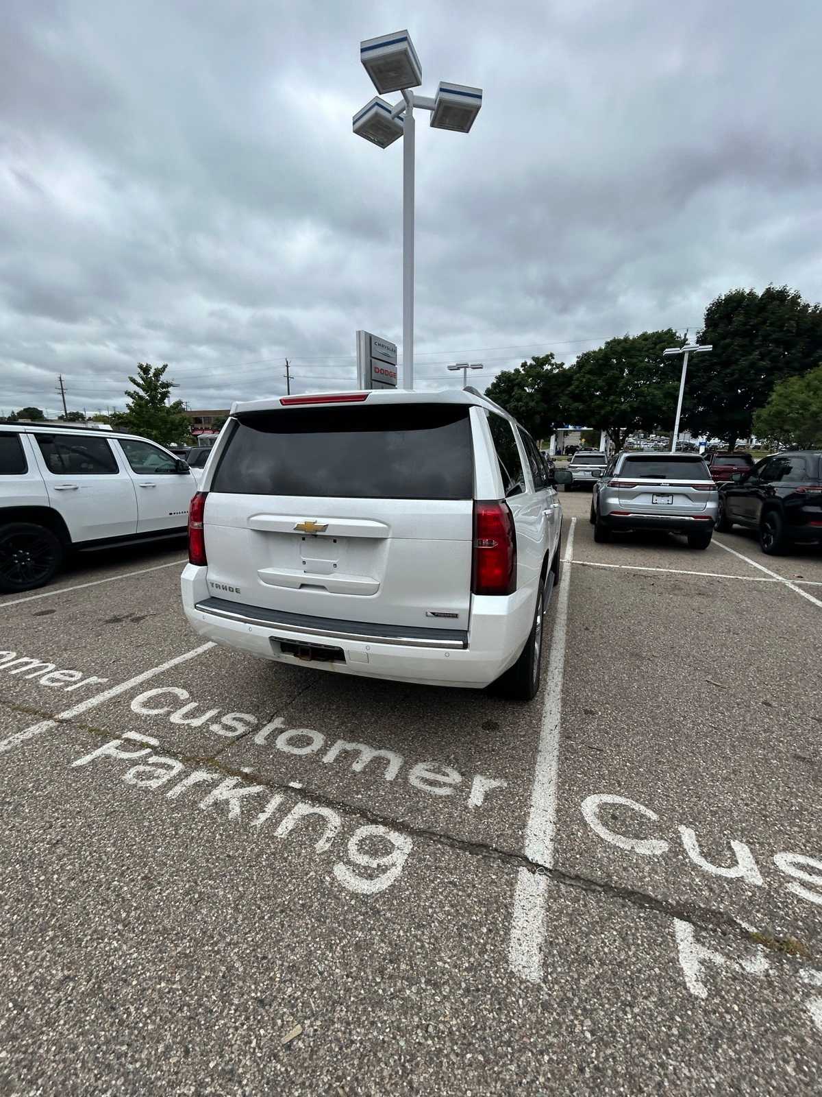 Thumbnail: 2018 Chevrolet Tahoe - 23