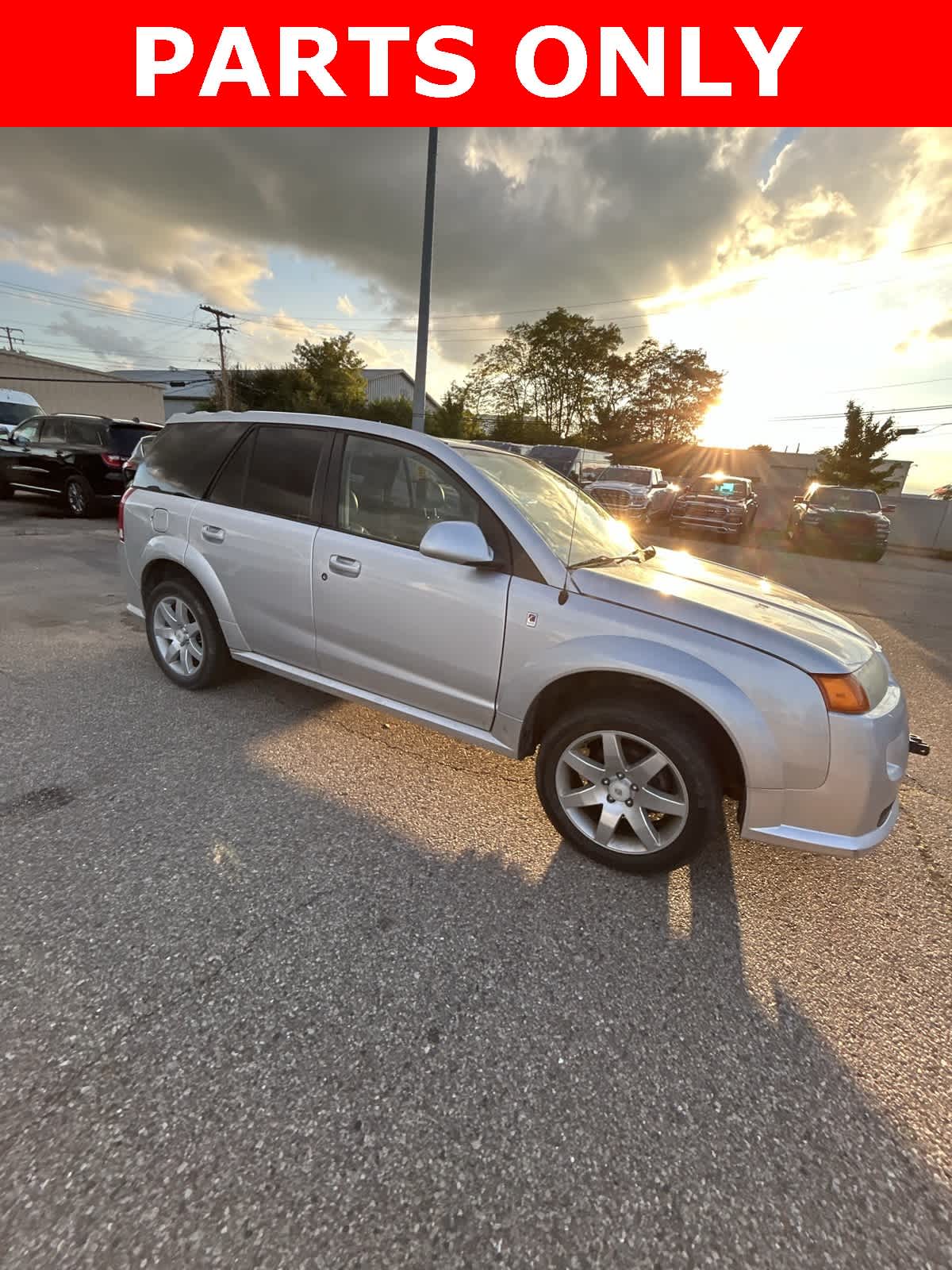 Thumbnail: 2005 Saturn VUE - 10