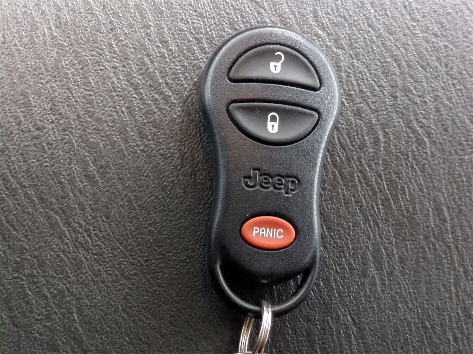 Thumbnail: 2004 Jeep Grand Cherokee - 30