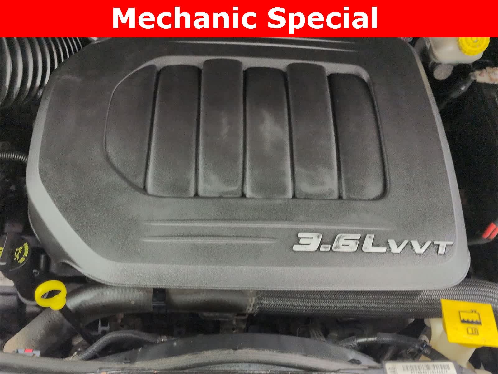 Thumbnail: 2012 Chrysler Town & Country - 15