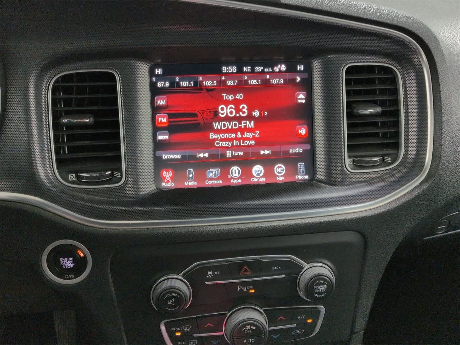 Thumbnail: 2016 Dodge Charger - 28