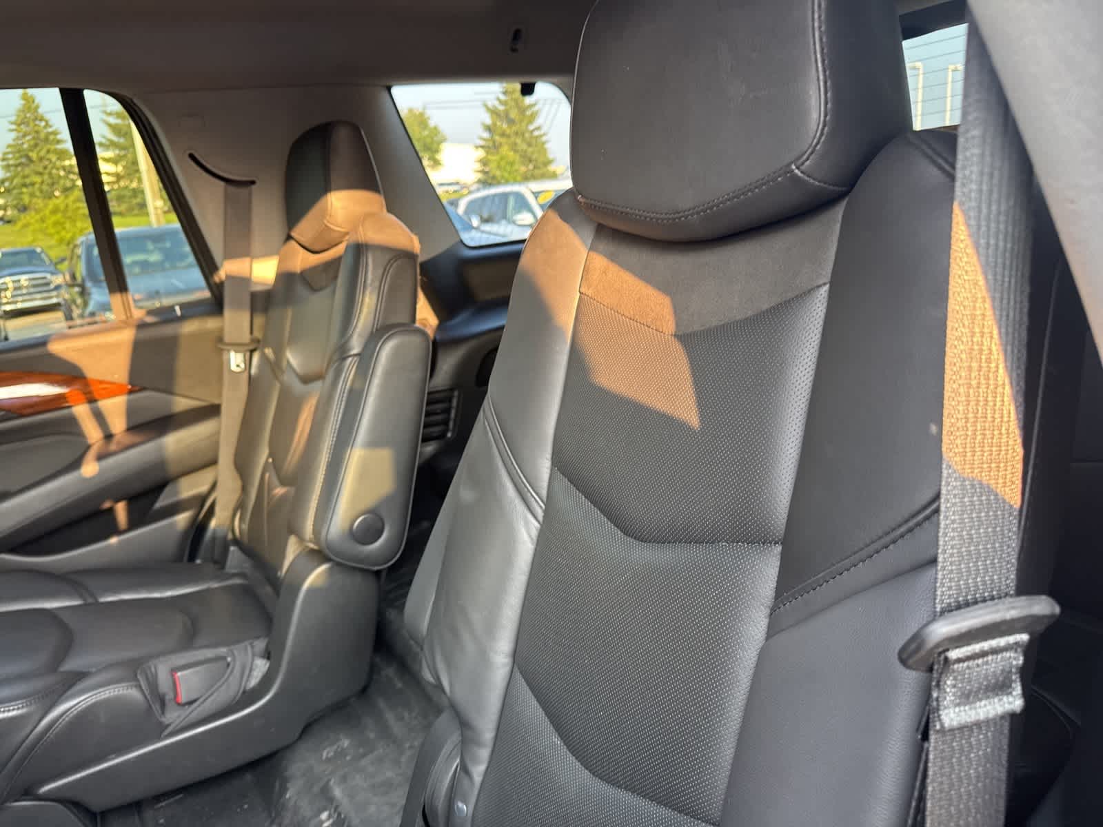 Thumbnail: 2018 Cadillac Escalade - 28