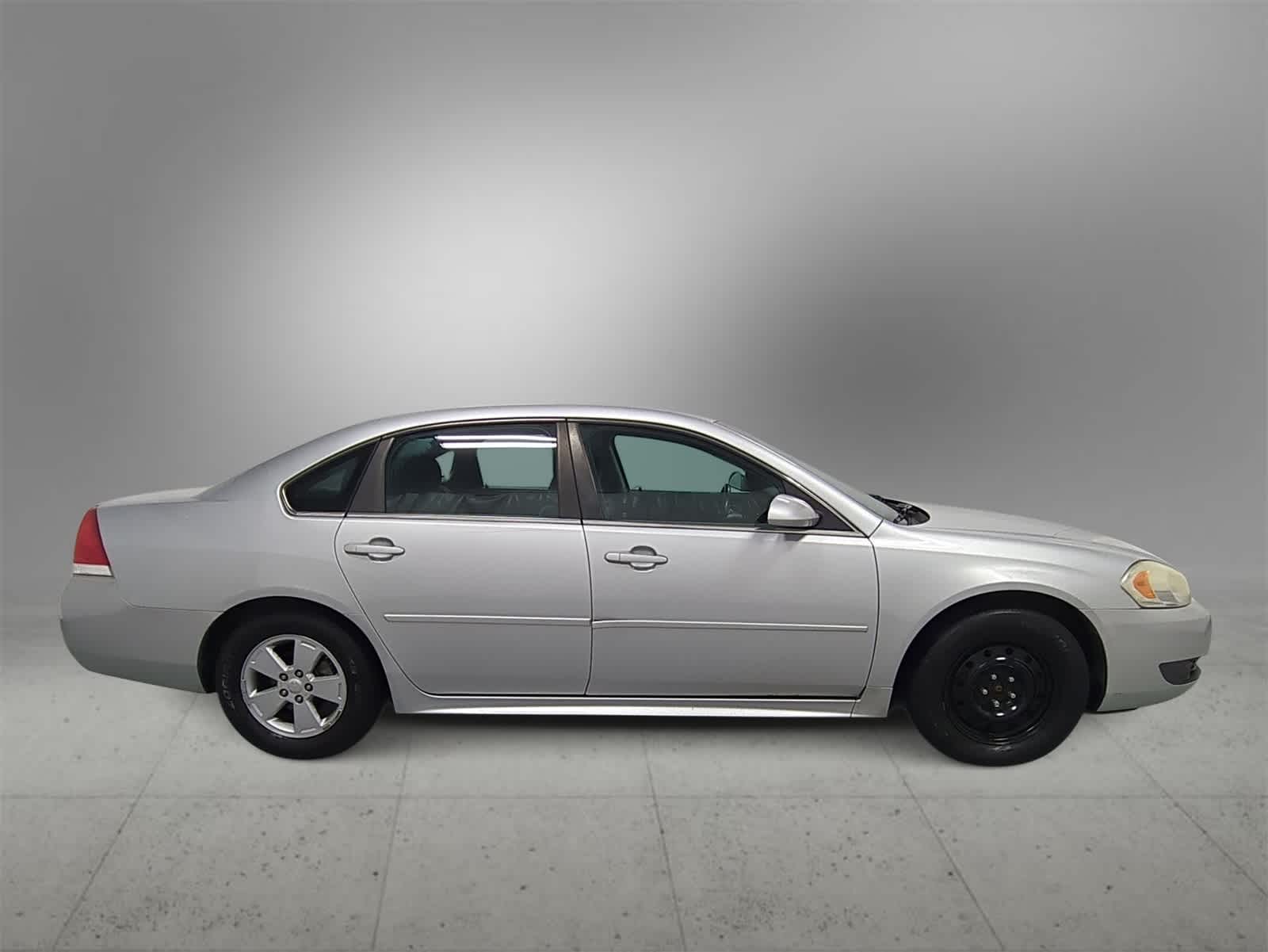 Thumbnail: 2011 Chevrolet Impala - 9