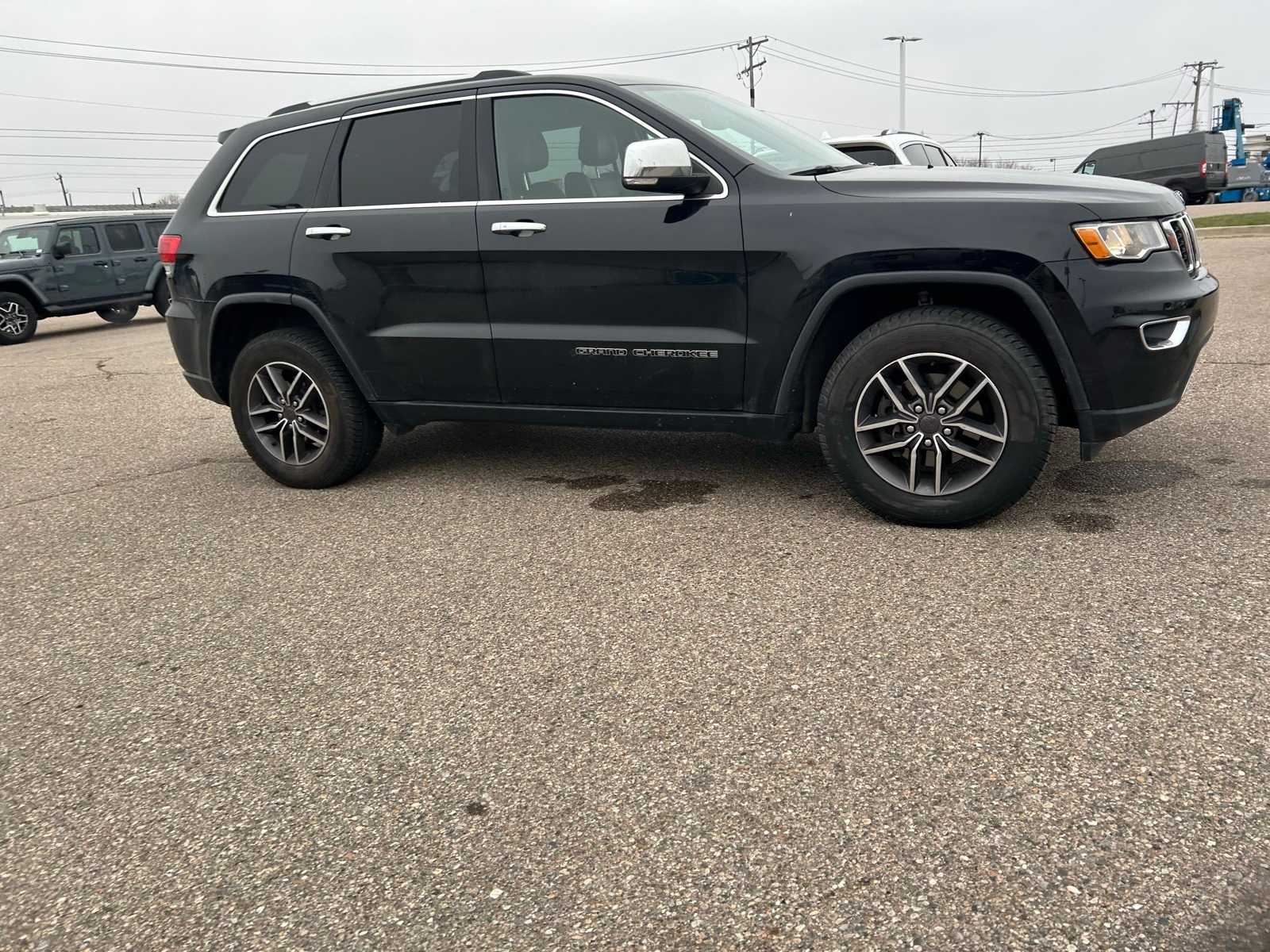 Thumbnail: 2019 Jeep Grand Cherokee - 7