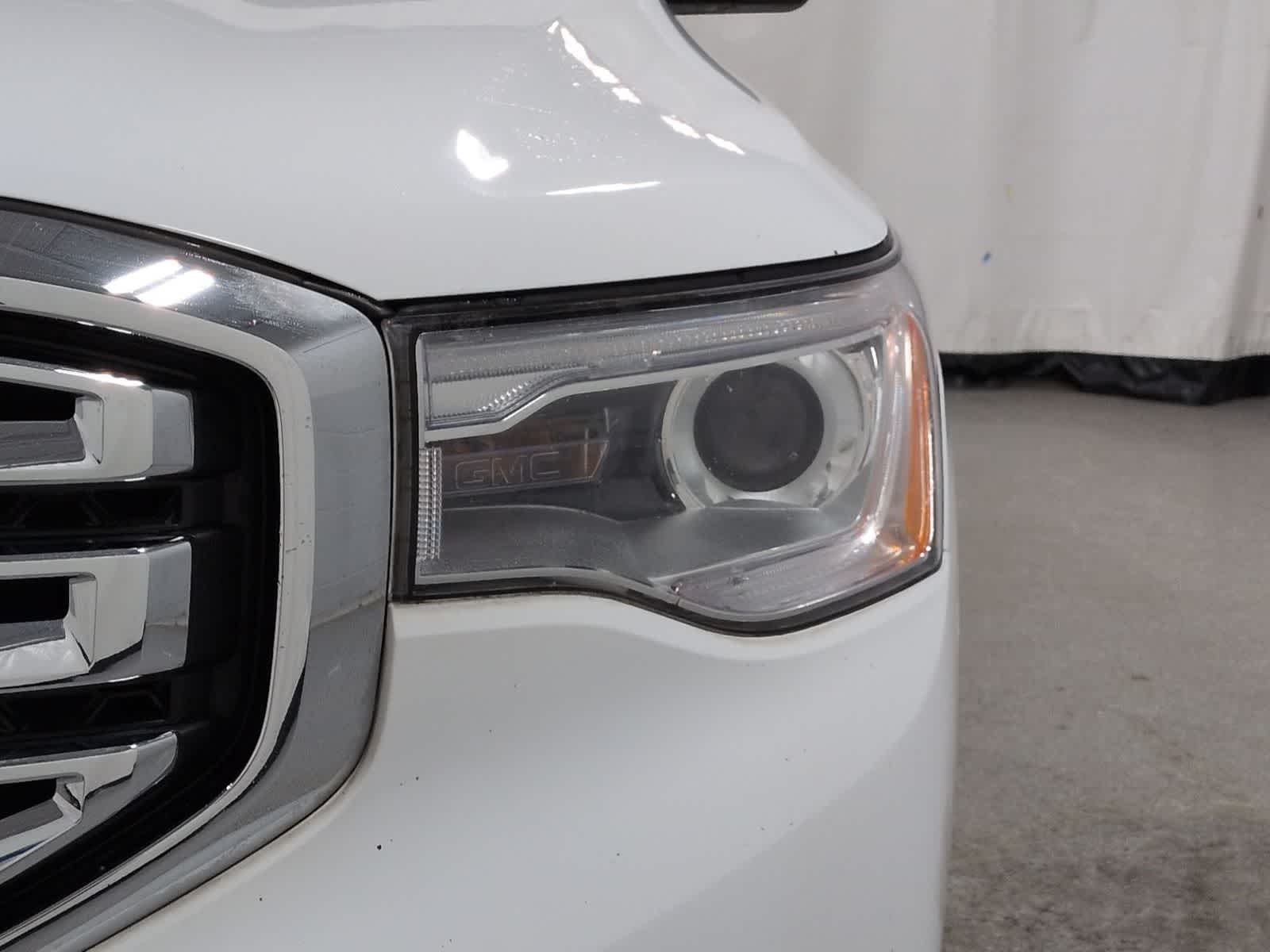 Thumbnail: 2019 GMC Acadia - 11