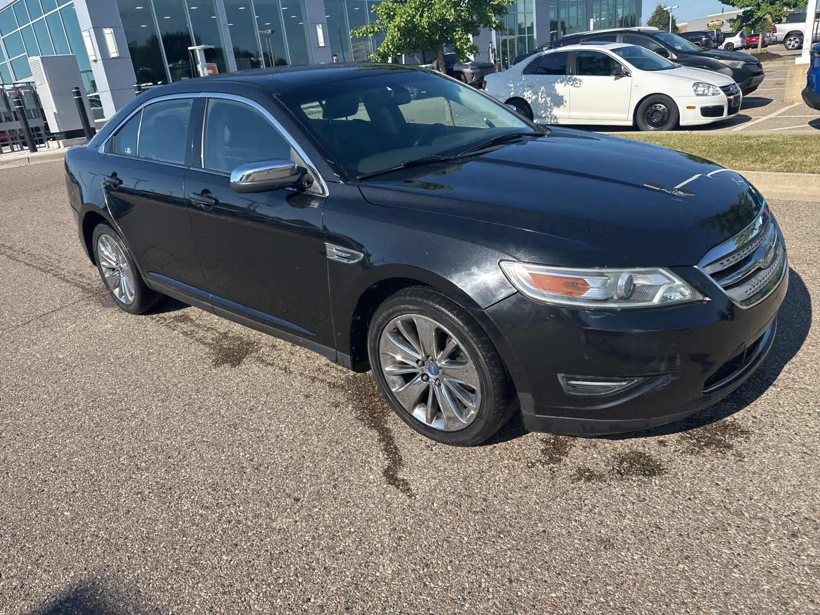 Thumbnail: 2010 Ford Taurus - 9