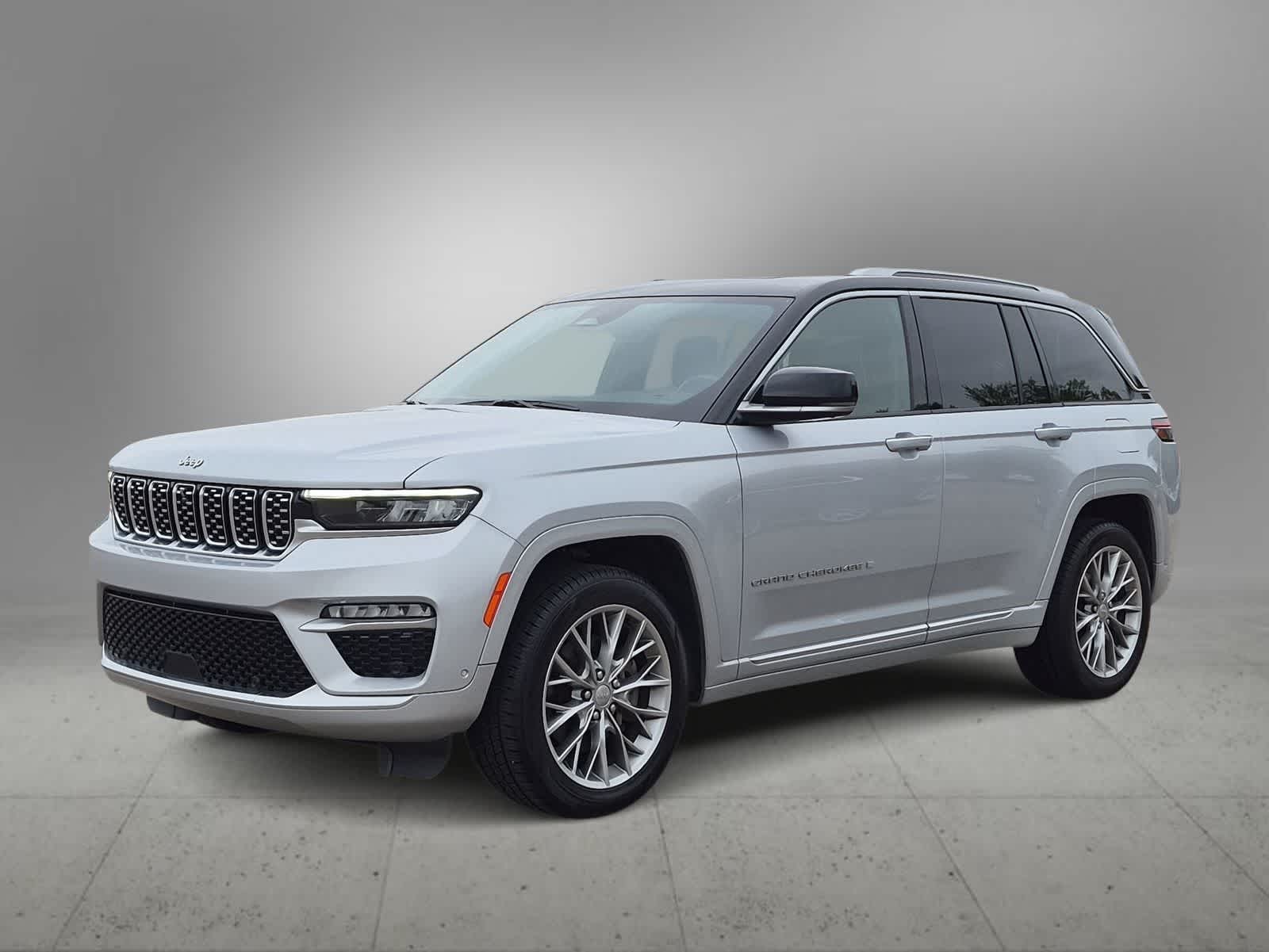 Thumbnail: 2022 Jeep Grand Cherokee - 4