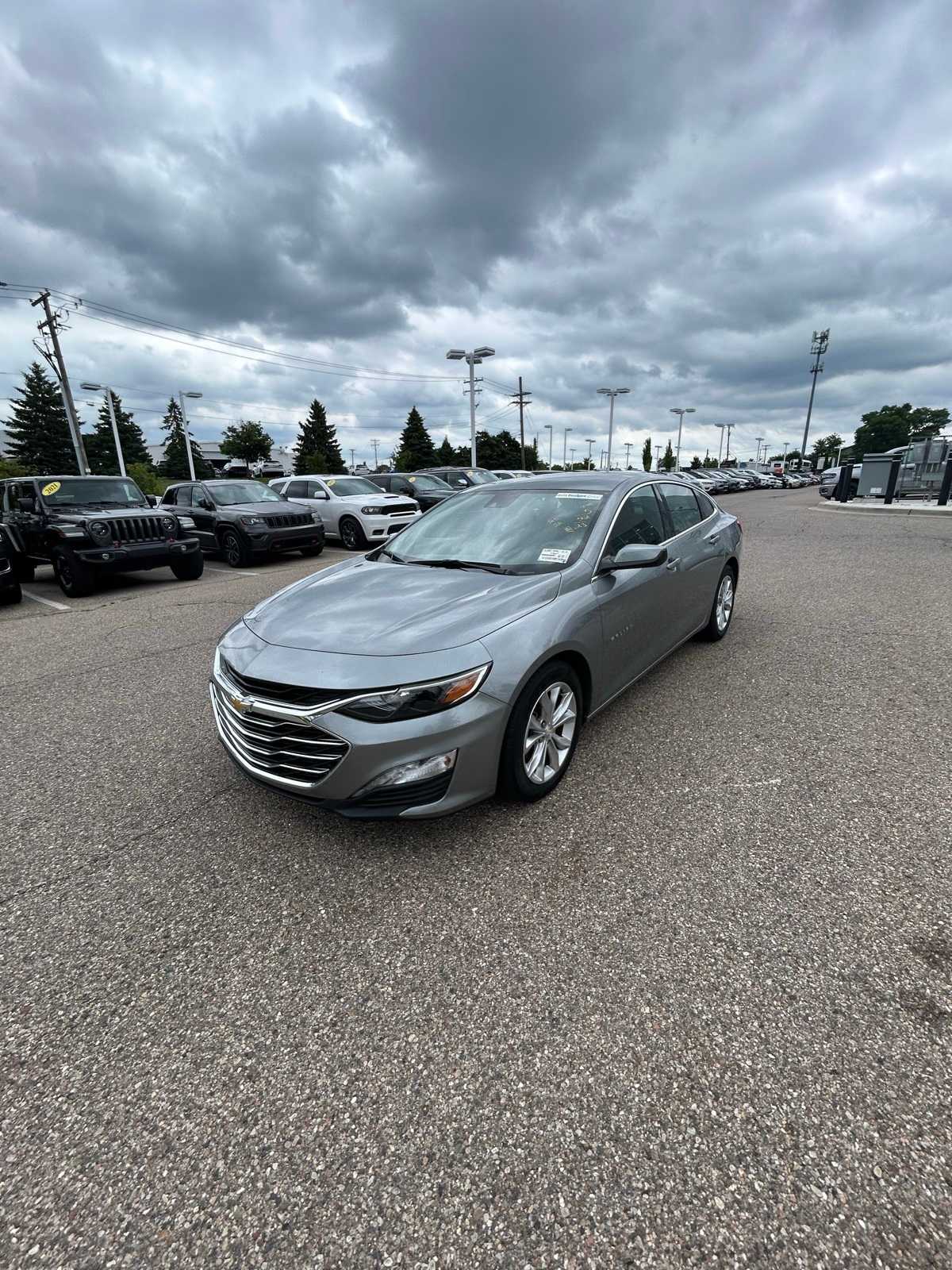 Thumbnail: 2023 Chevrolet Malibu - 4