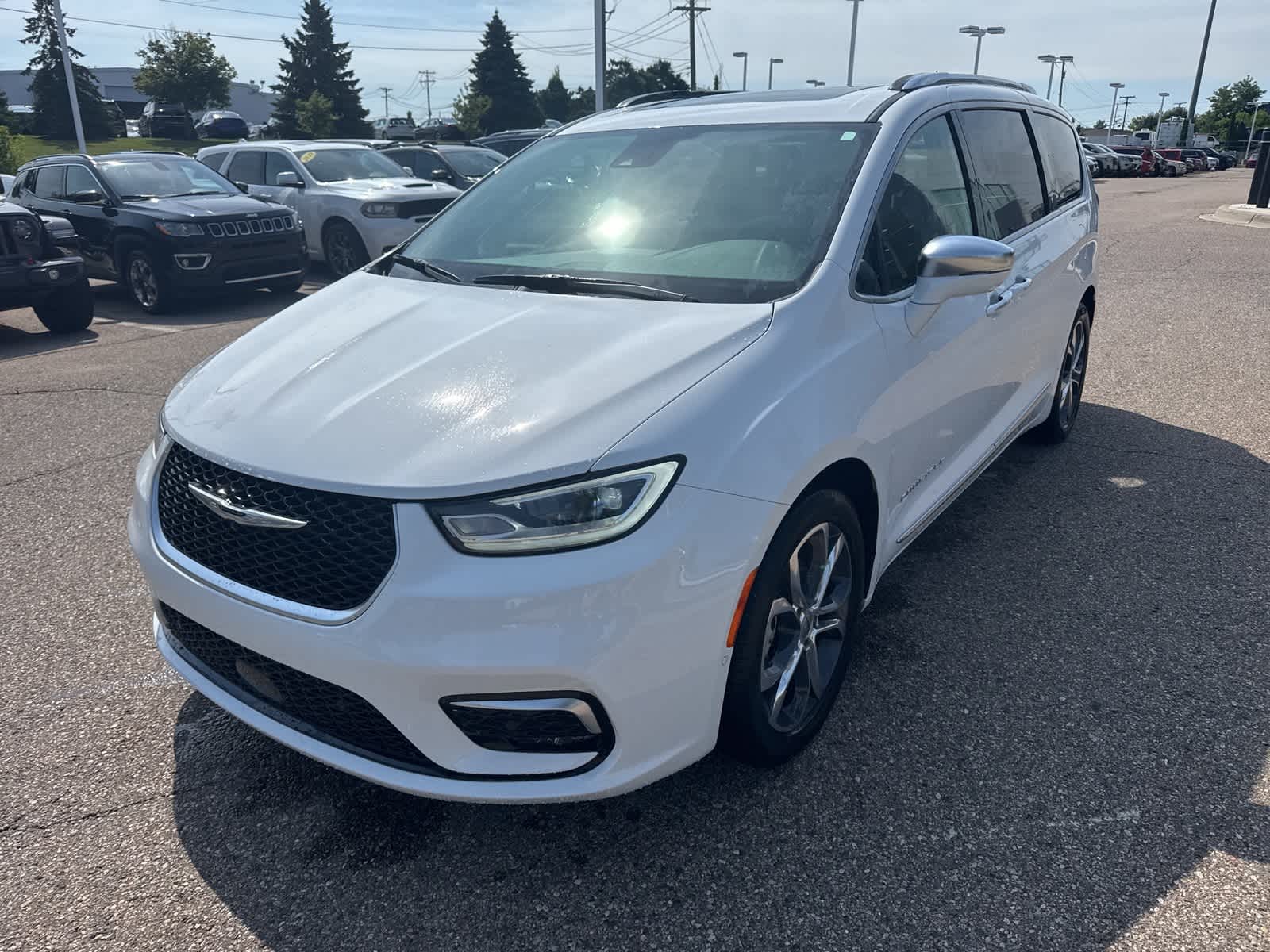 Thumbnail: 2022 Chrysler Pacifica - 1
