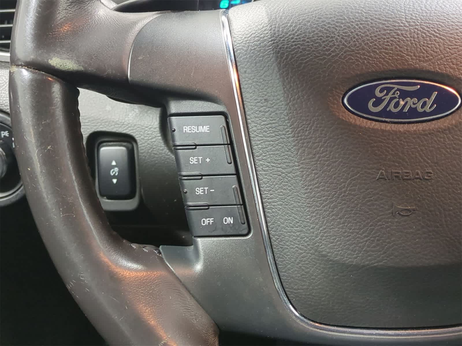 Thumbnail: 2010 Ford Taurus - 24