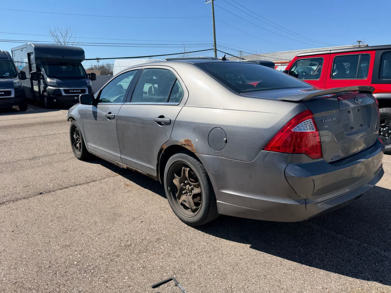 Thumbnail: 2010 Ford Fusion - 26