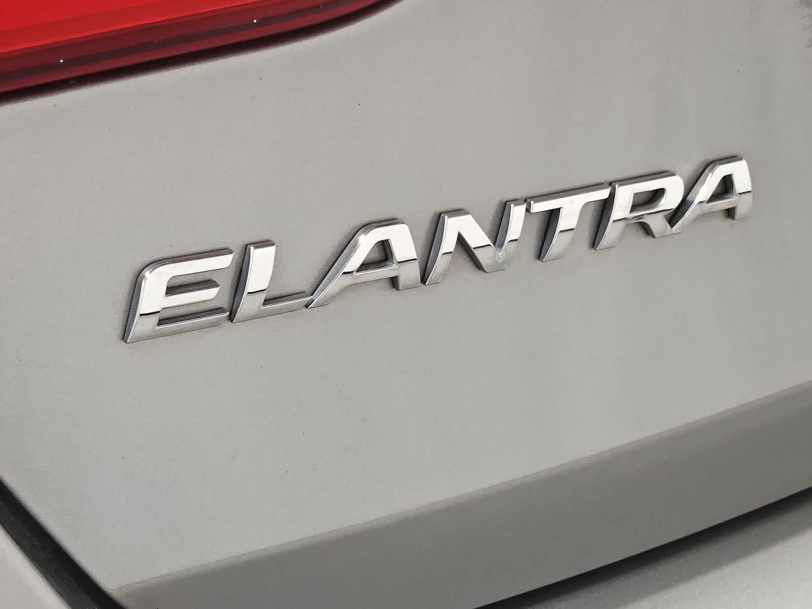 Thumbnail: 2014 Hyundai Elantra - 13
