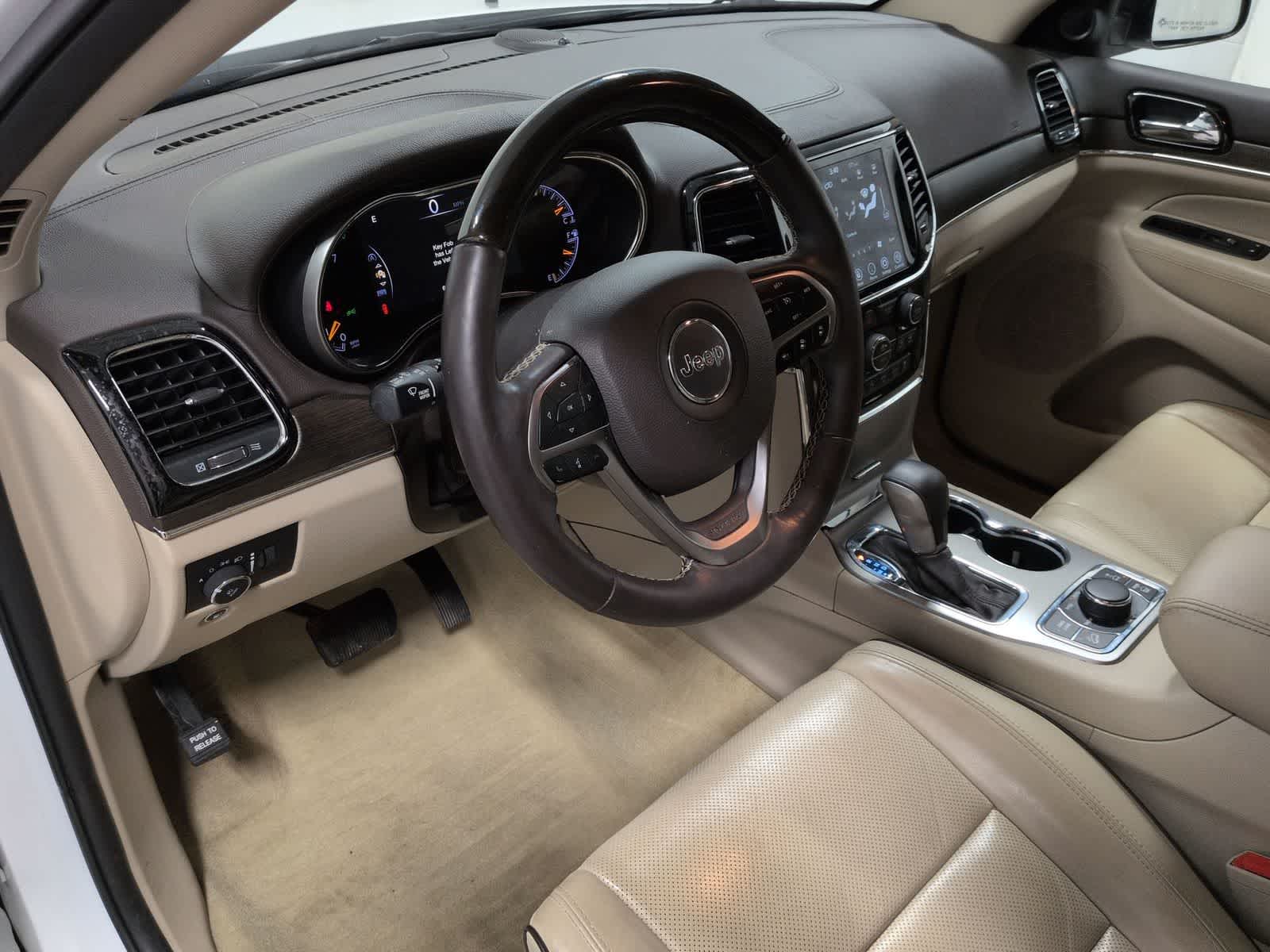 Thumbnail: 2021 Jeep Grand Cherokee - 10