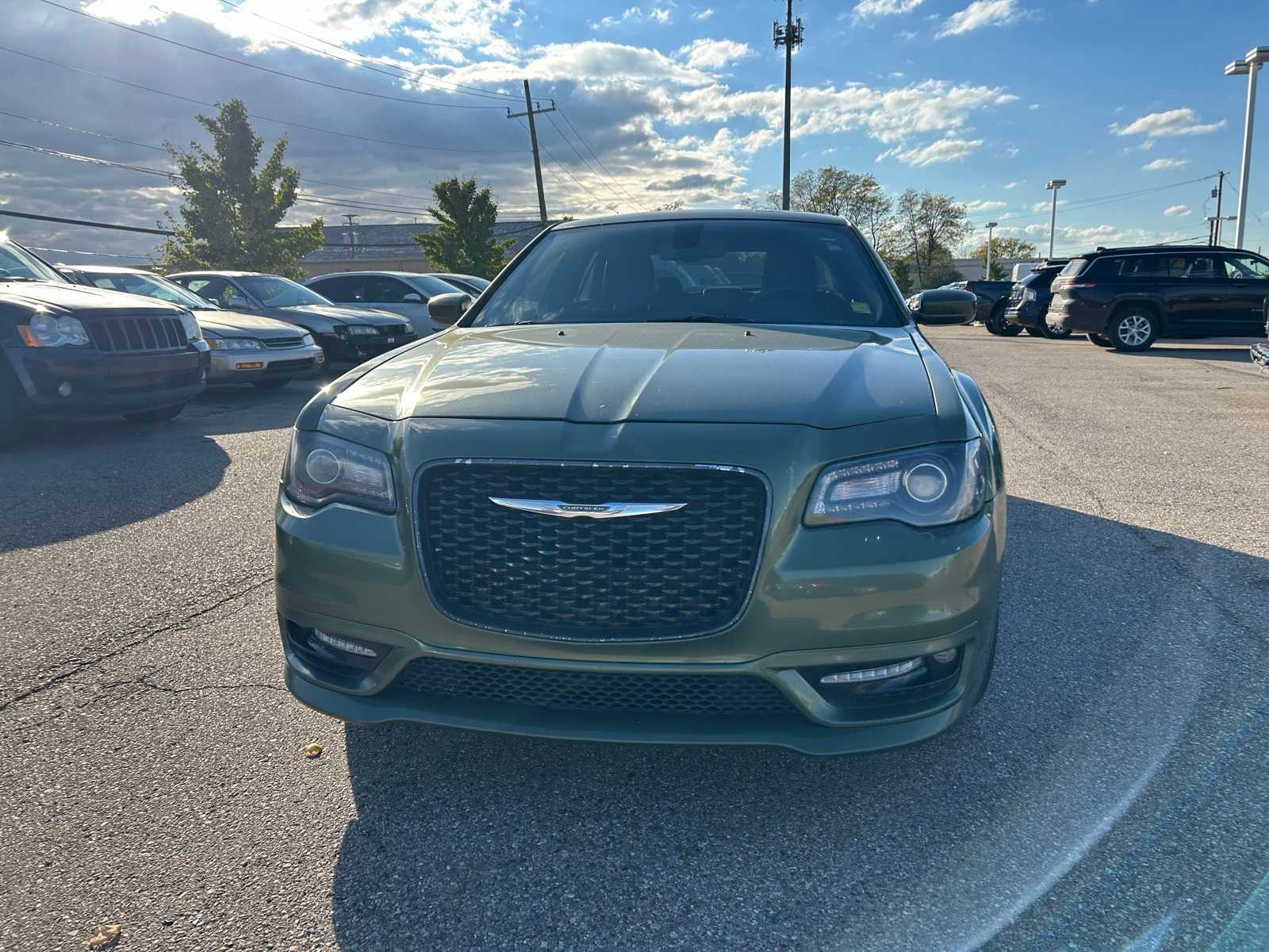 Thumbnail: 2018 Chrysler 300 - 3