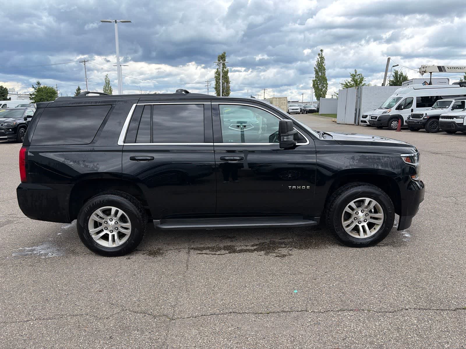 Thumbnail: 2018 Chevrolet Tahoe - 10