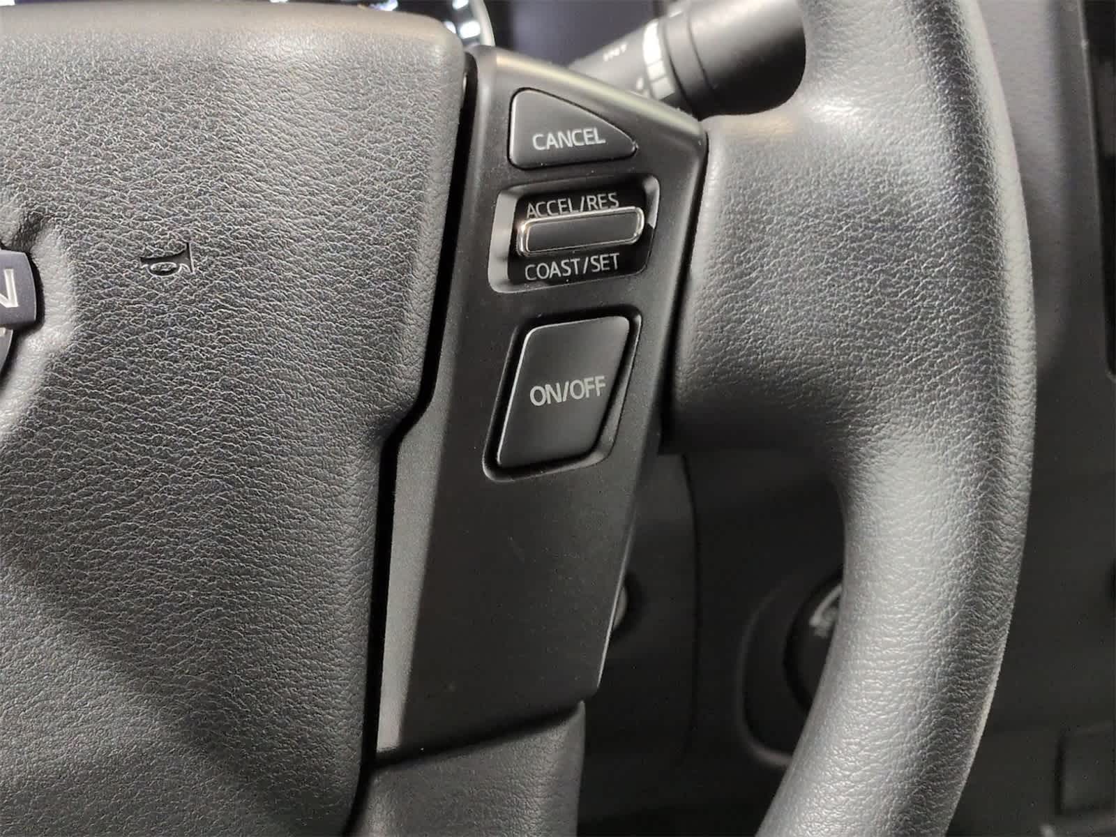 Thumbnail: 2024 Nissan Frontier - 24