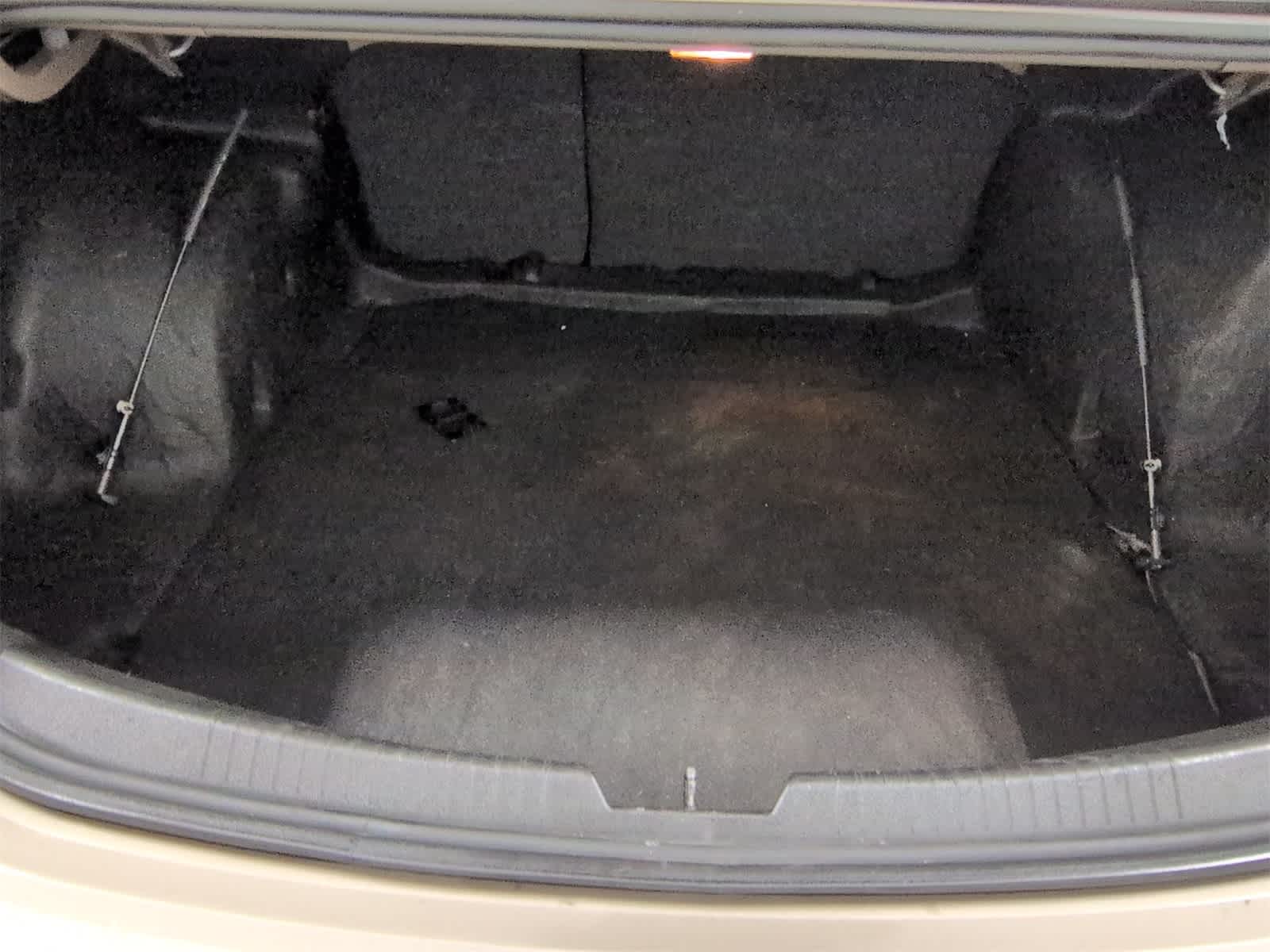 Thumbnail: 2023 Chevrolet Malibu - 34