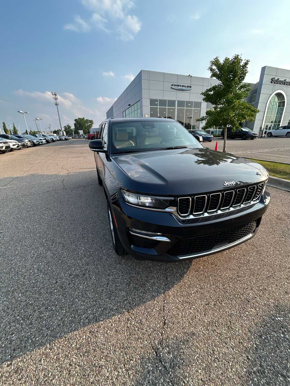 Thumbnail: 2023 Jeep Grand Cherokee - 7