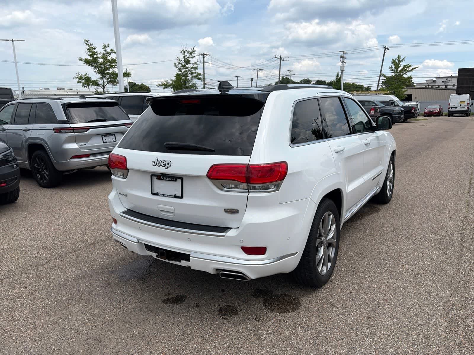 Thumbnail: 2021 Jeep Grand Cherokee - 12