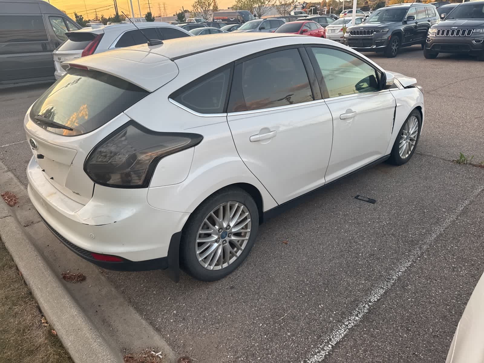 Thumbnail: 2012 Ford Focus - 12