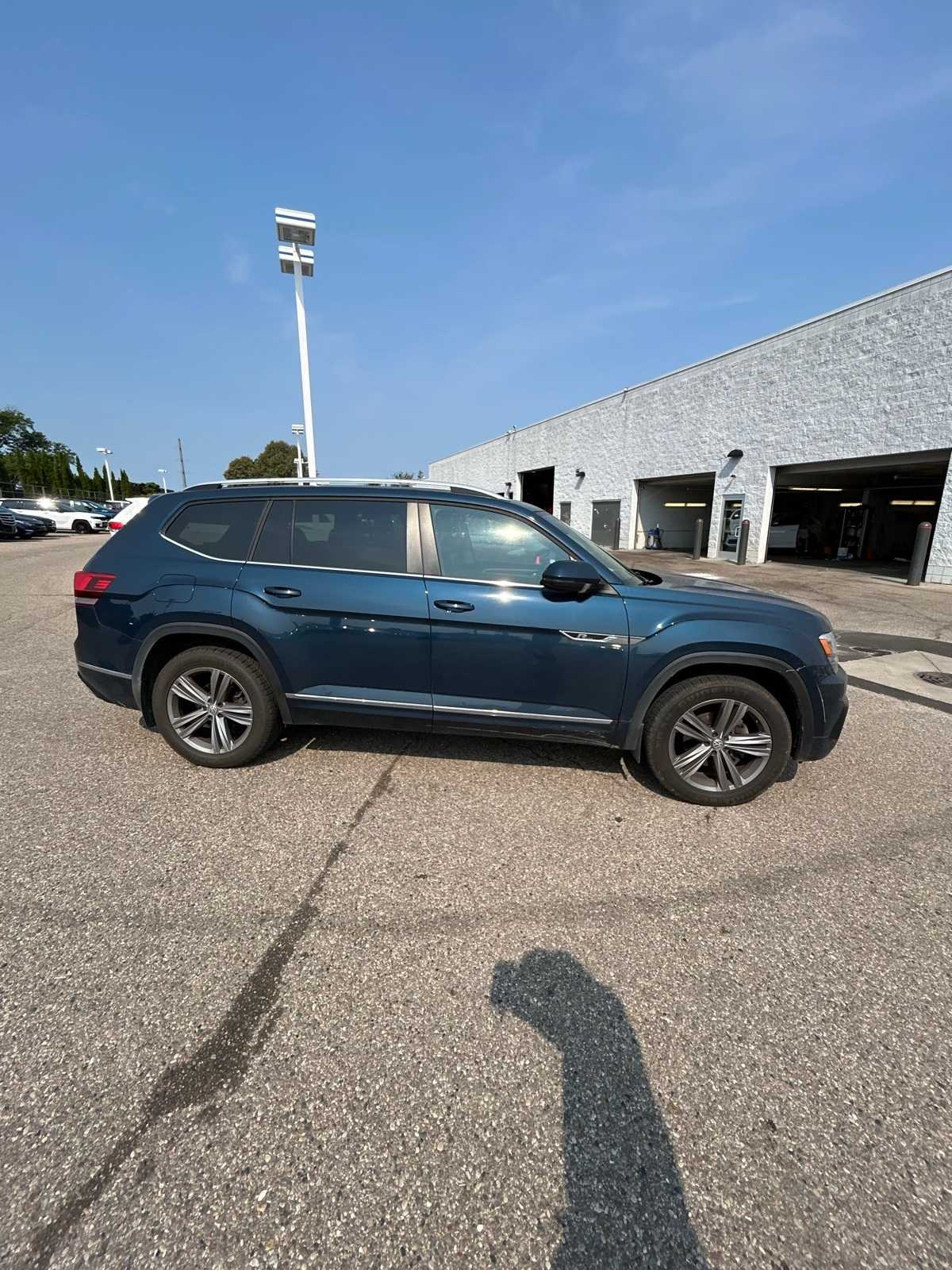 Thumbnail: 2018 Volkswagen Atlas - 14