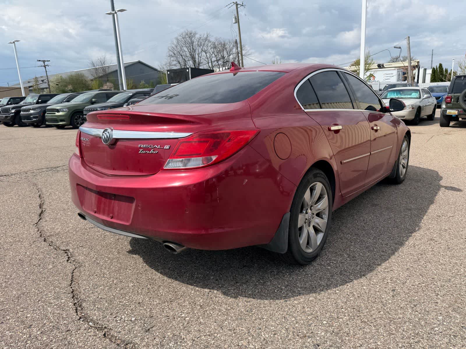 Thumbnail: 2012 Buick Regal - 15