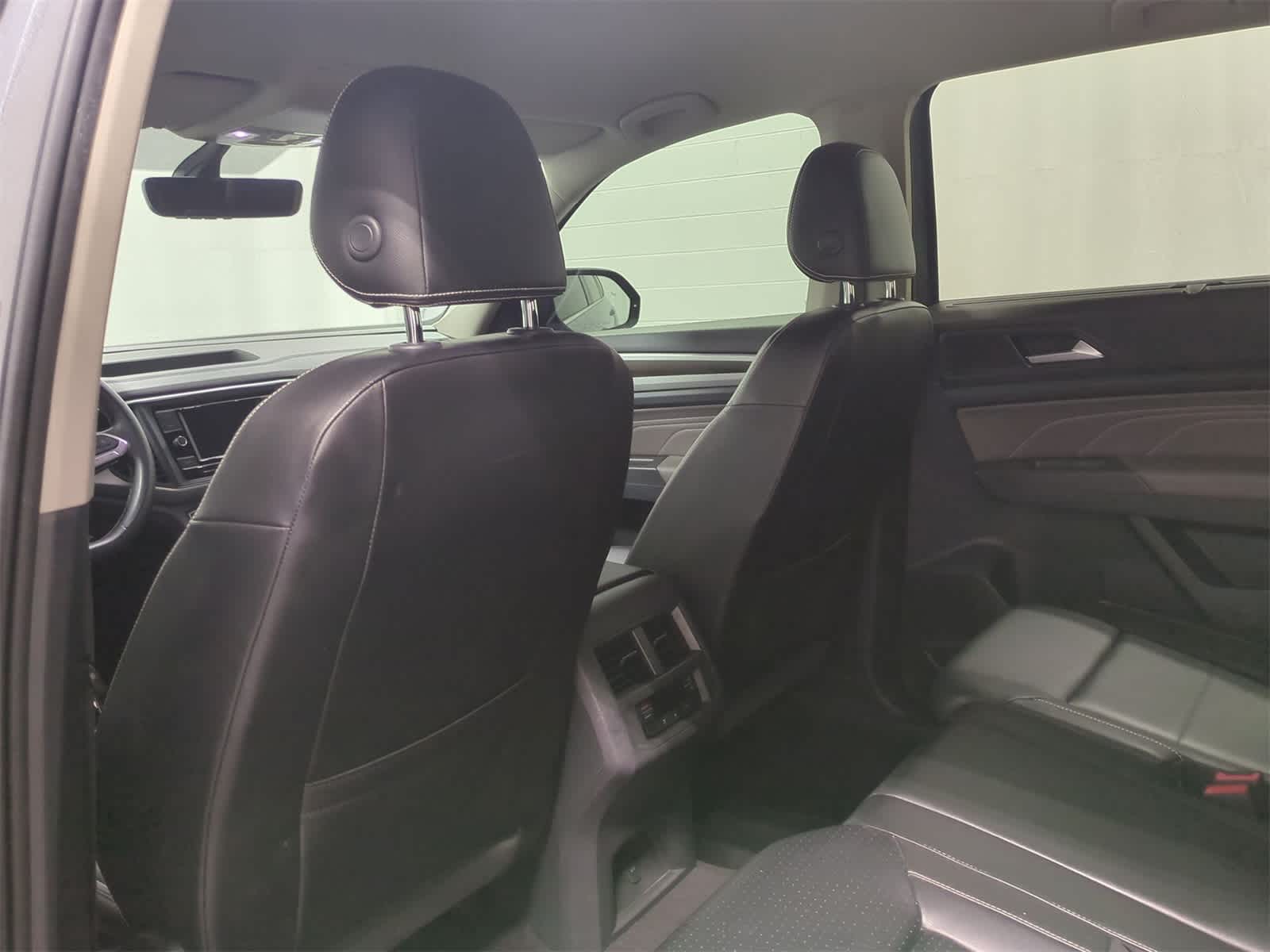 Thumbnail: 2022 Volkswagen Atlas - 19