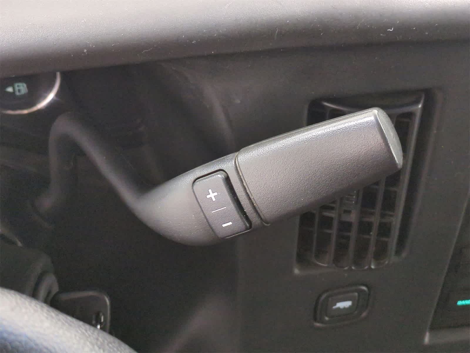Thumbnail: 2016 Chevrolet Express - 25