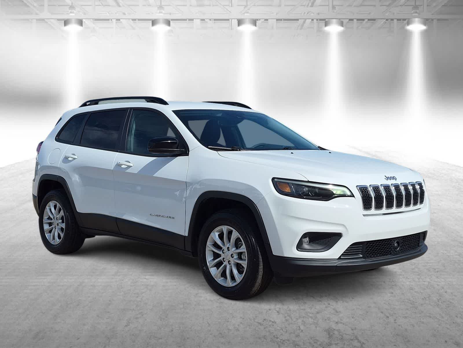 Thumbnail: 2022 Jeep Cherokee - 2
