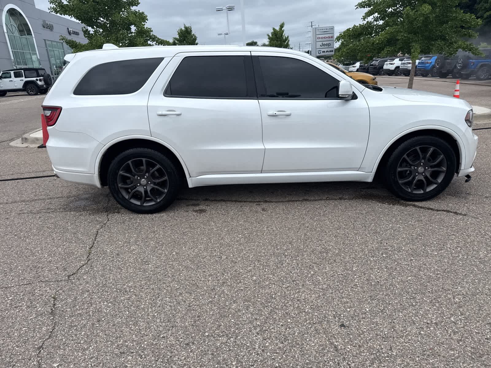 Thumbnail: 2017 Dodge Durango - 14