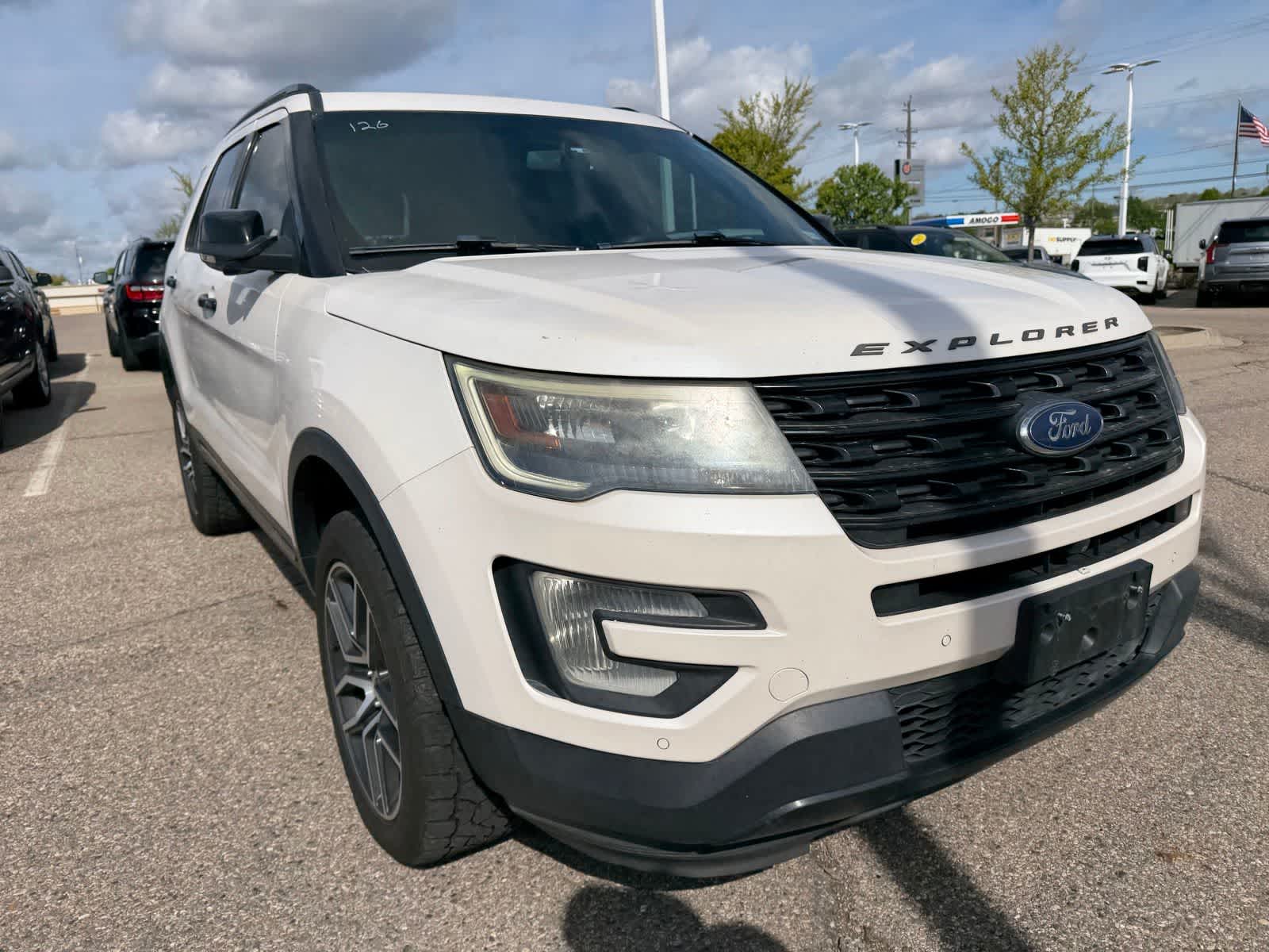 Thumbnail: 2016 Ford Explorer - 5