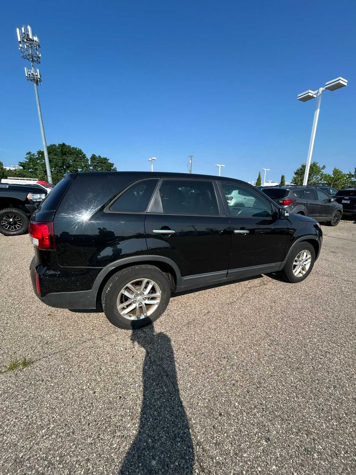 Thumbnail: 2015 Kia Sorento - 12