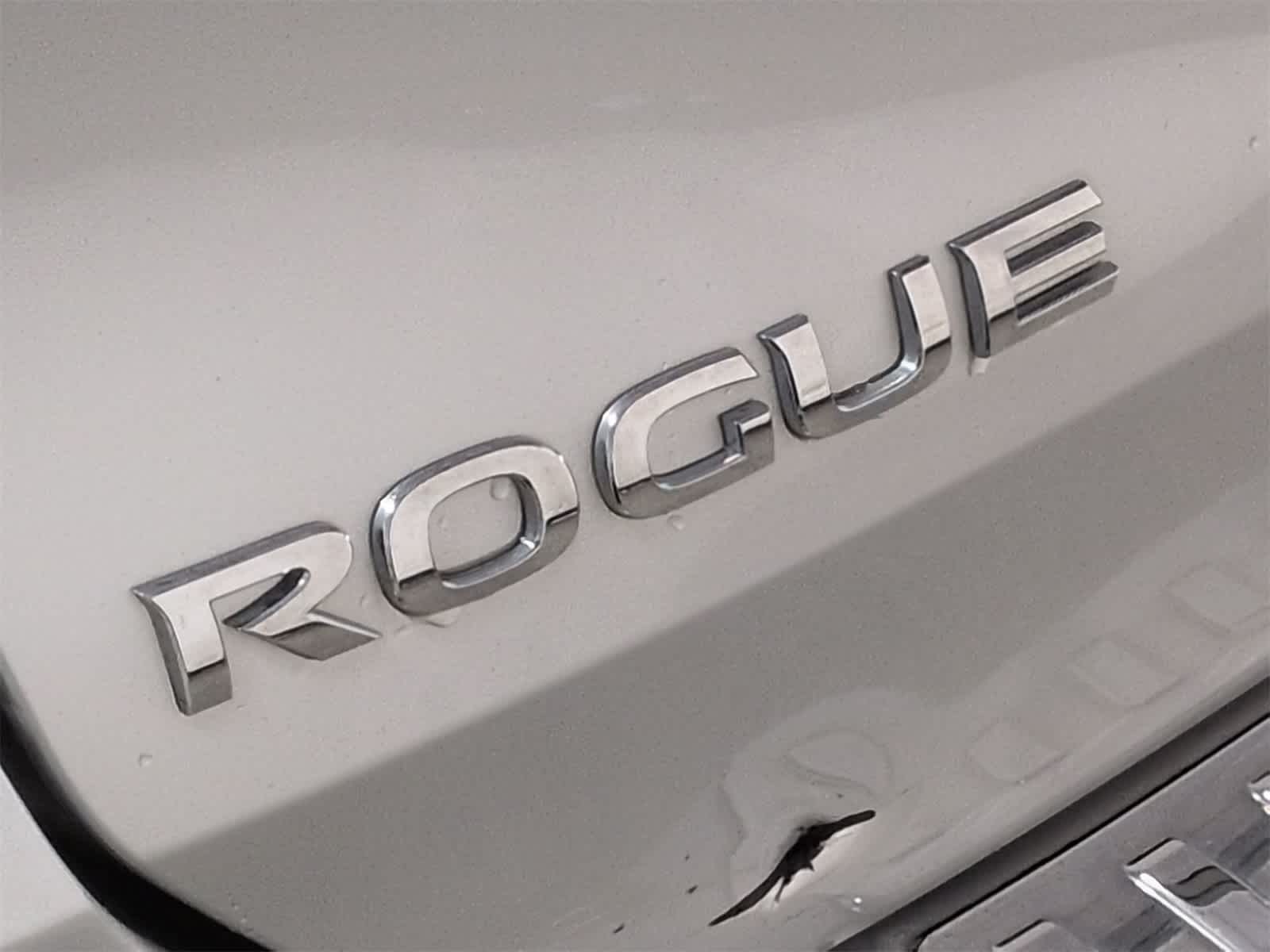 Thumbnail: 2017 Nissan Rogue - 13