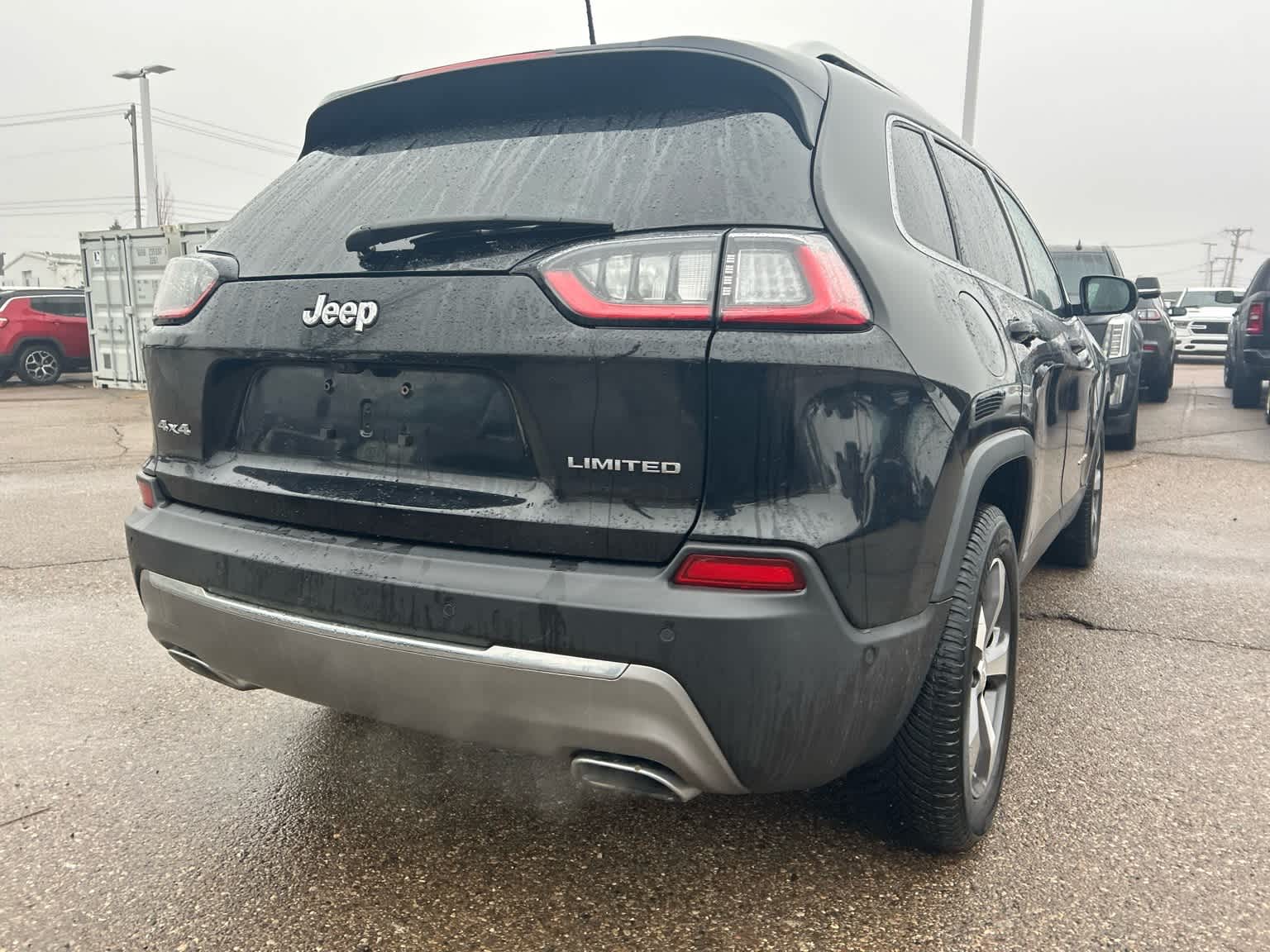 Thumbnail: 2021 Jeep Cherokee - 21