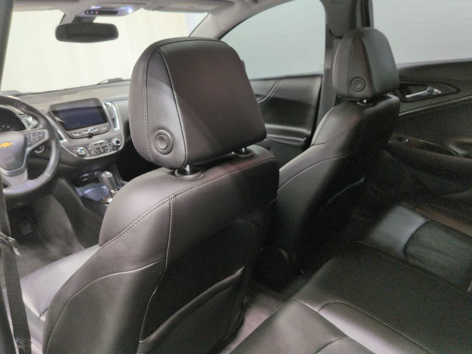 Thumbnail: 2018 Chevrolet Malibu - 19