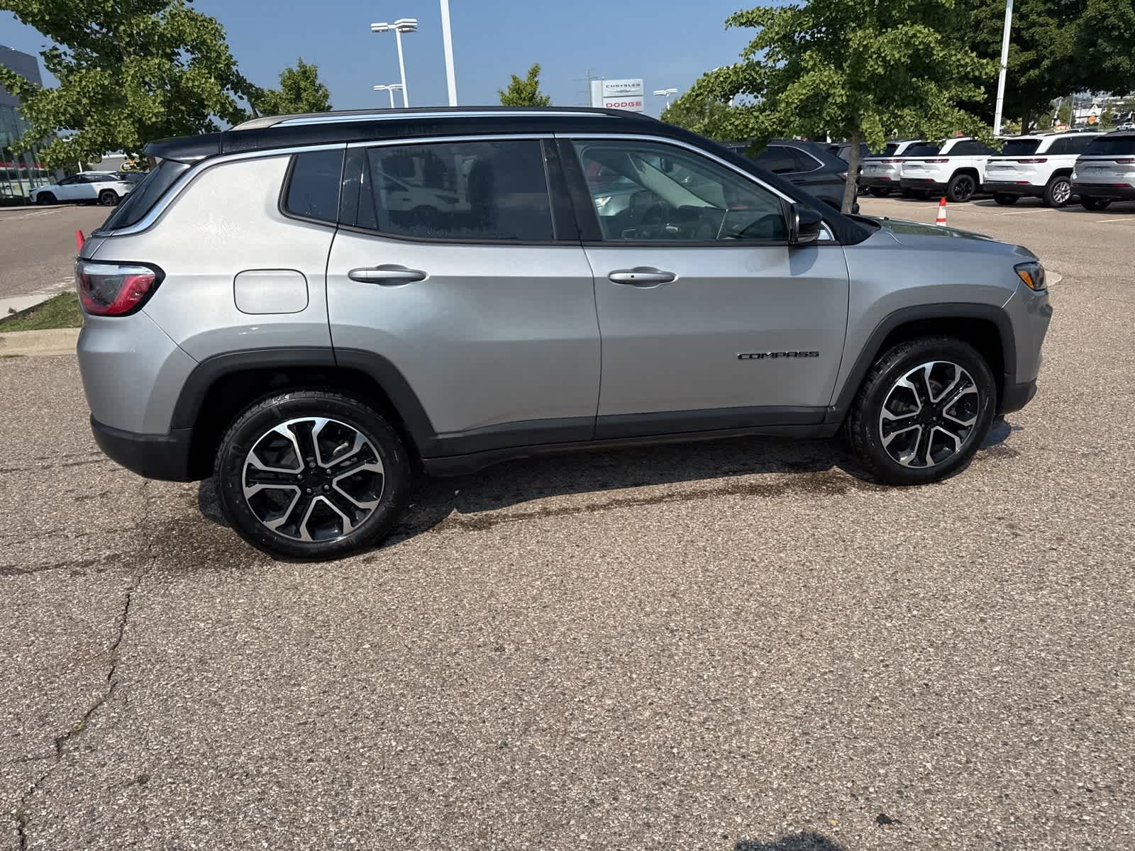 Thumbnail: 2022 Jeep Compass - 13