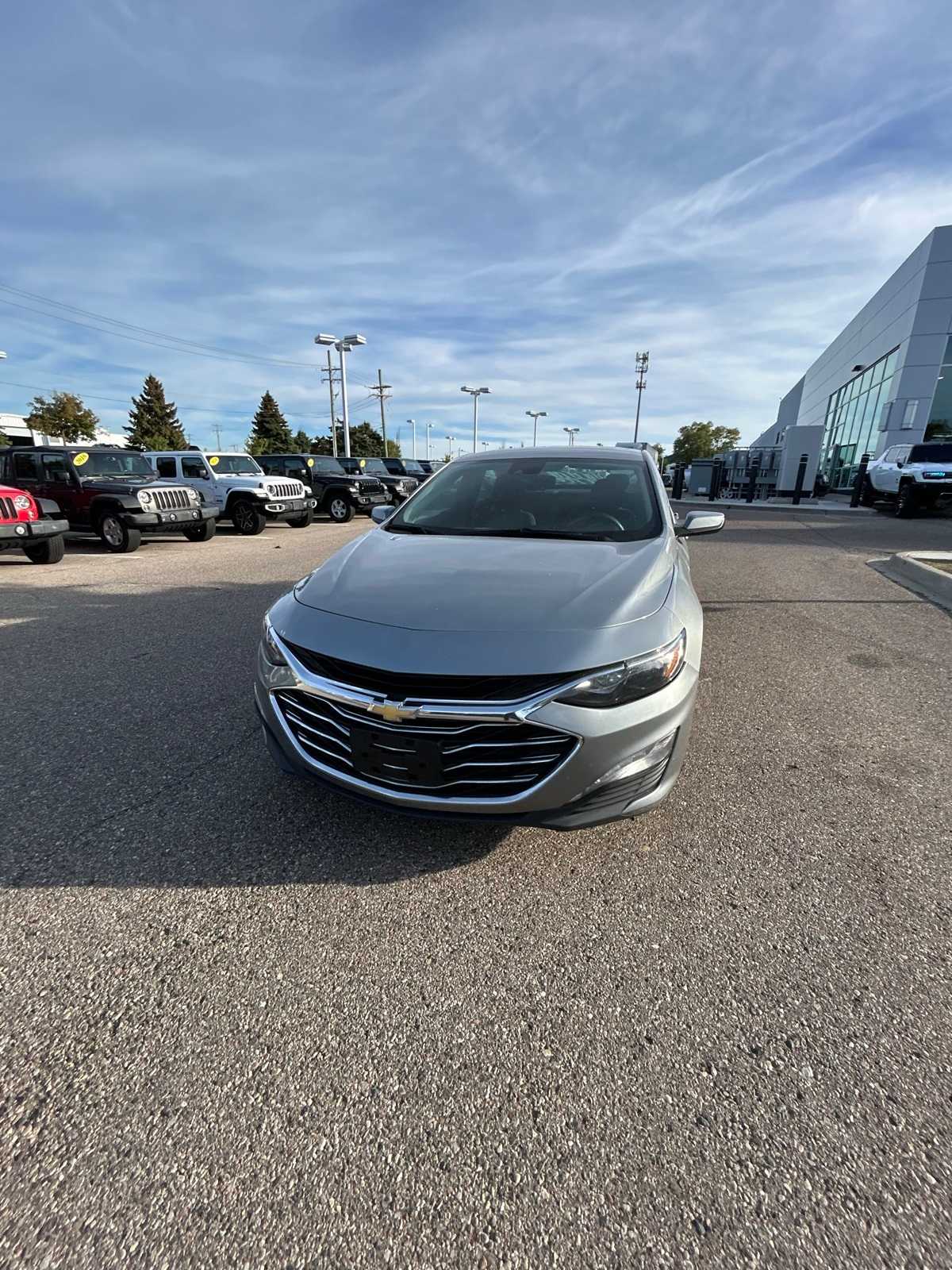 Thumbnail: 2023 Chevrolet Malibu - 6
