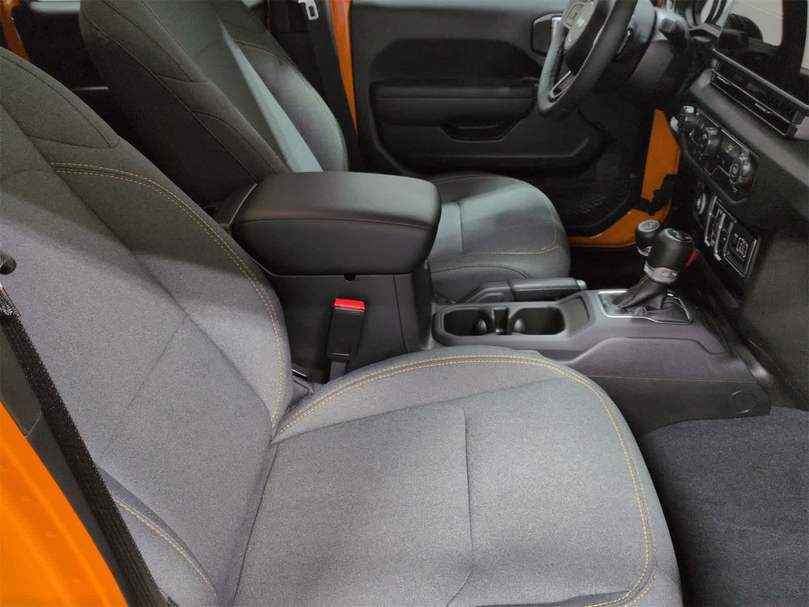 Thumbnail: 2025 Jeep Wrangler - 22