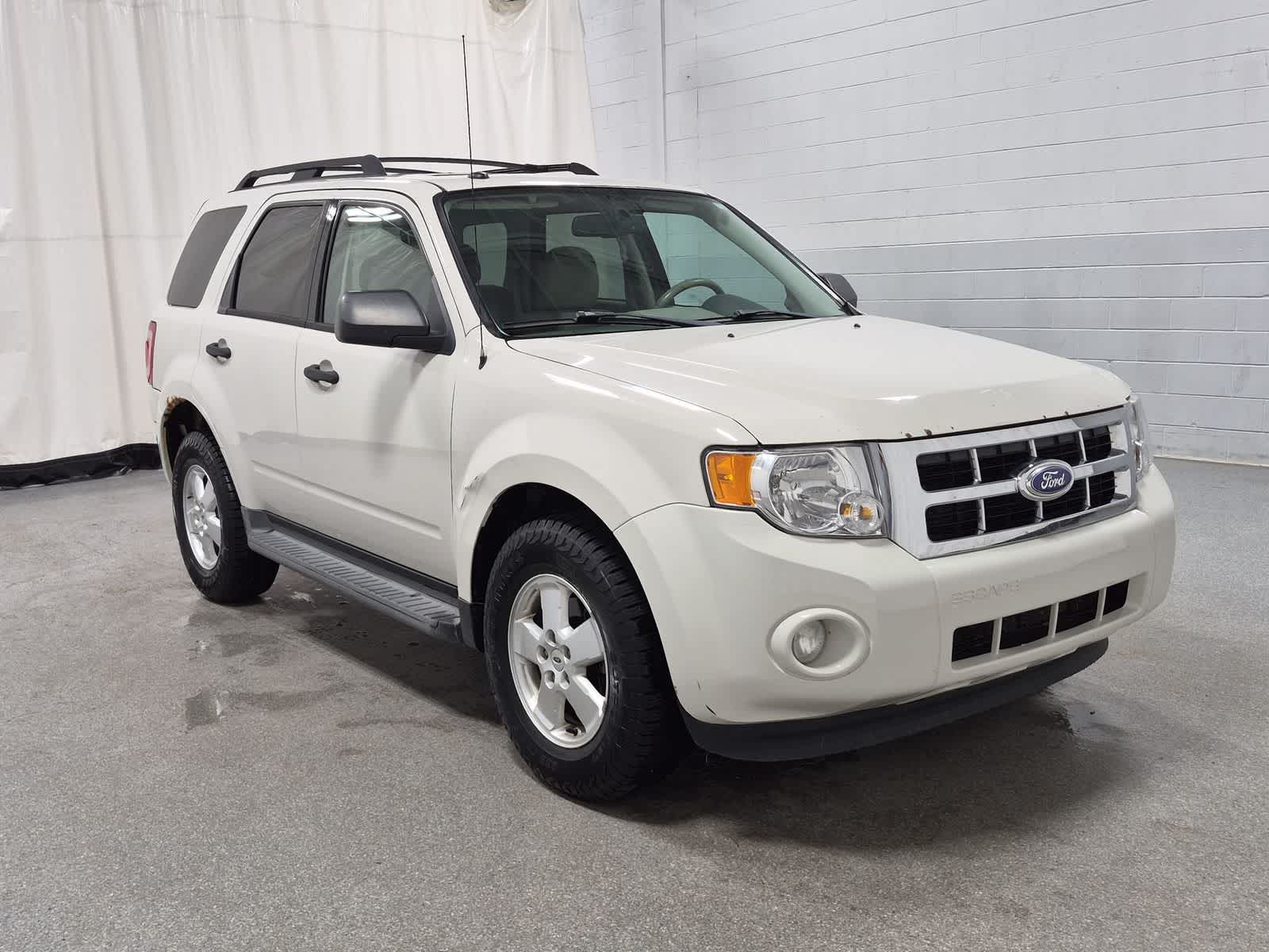 2011 Ford Escape XLT -
                  Farmington Hills, MI
