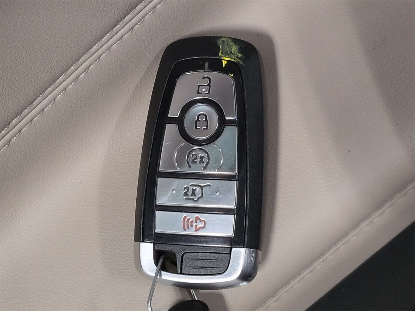 Thumbnail: 2021 Ford Explorer - 34