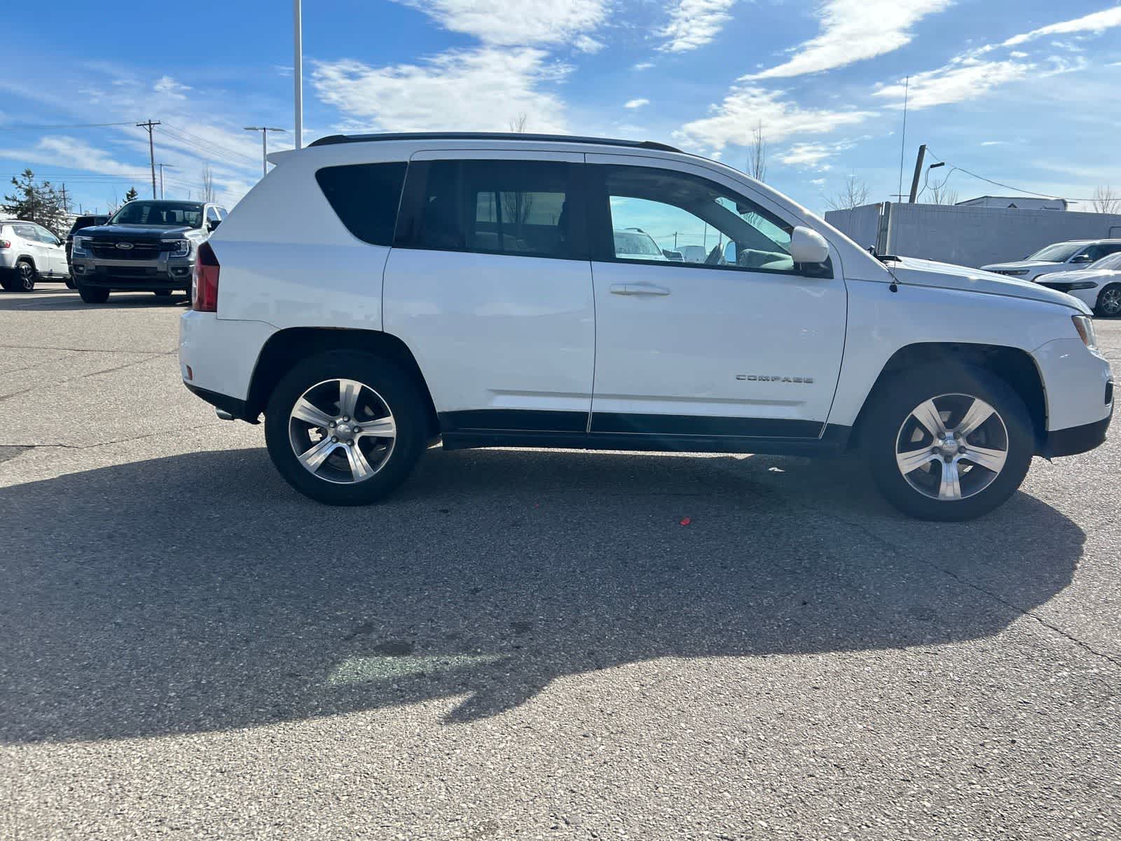 Thumbnail: 2017 Jeep Compass - 14