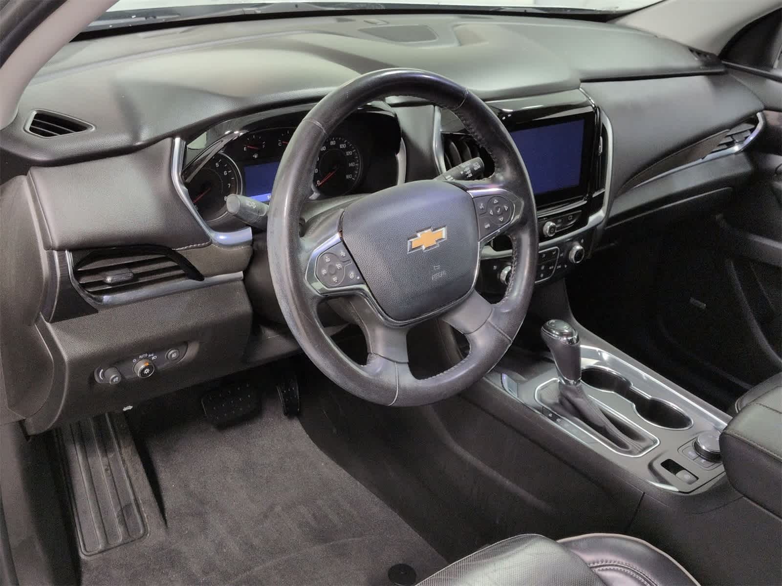 Thumbnail: 2020 Chevrolet Traverse - 10