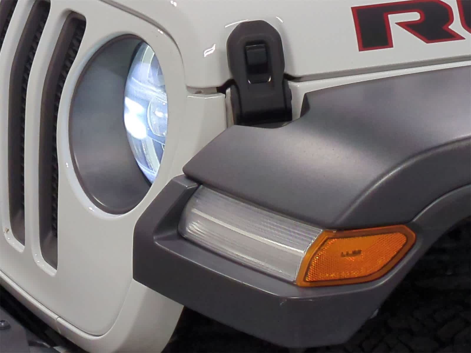 Thumbnail: 2018 Jeep Wrangler - 12