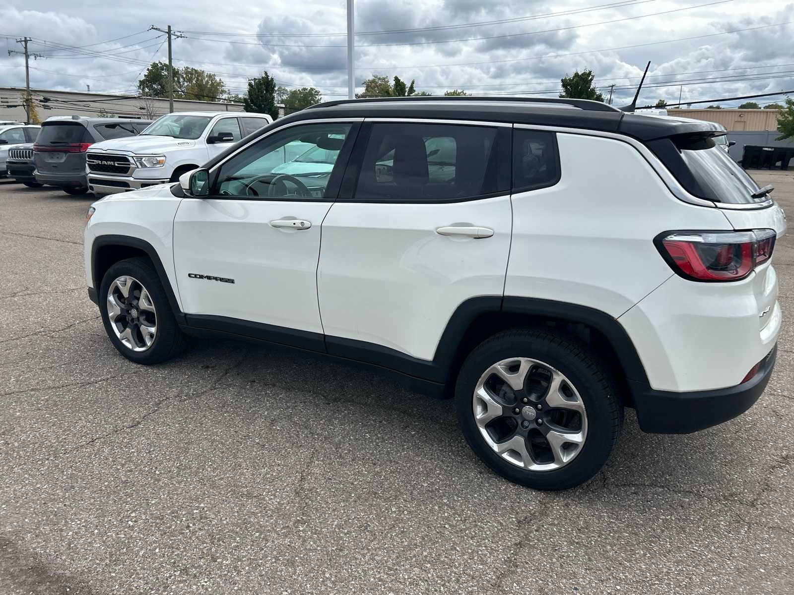 Thumbnail: 2019 Jeep Compass - 22