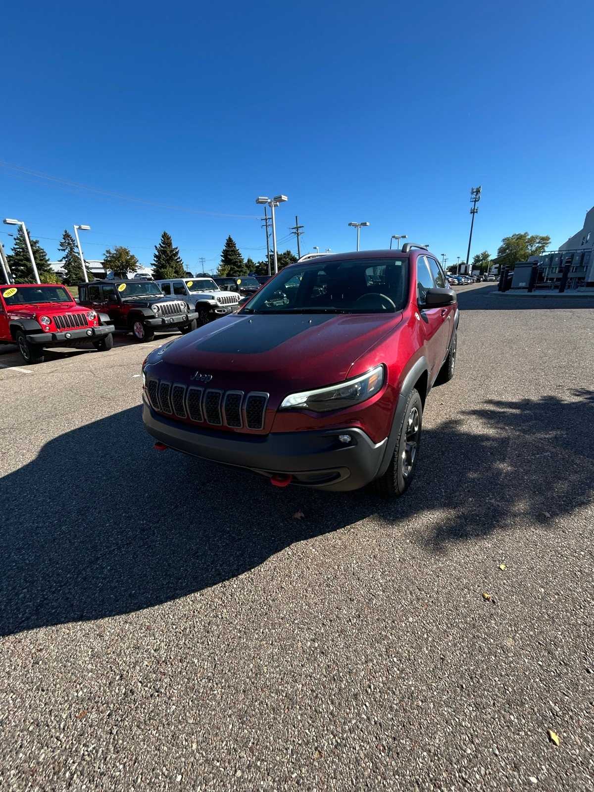 Thumbnail: 2019 Jeep Cherokee - 3